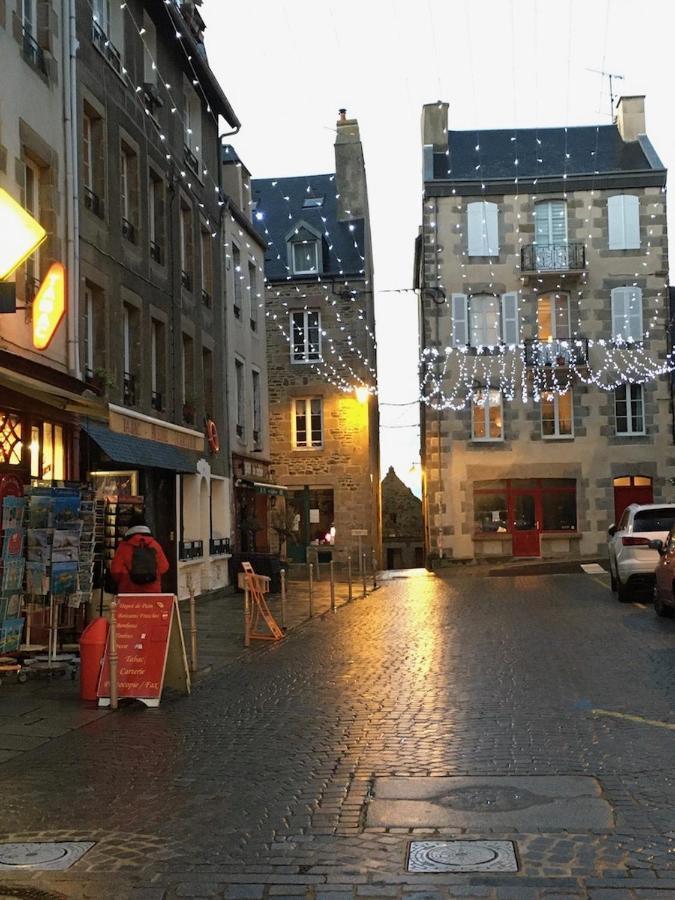 Maisonnette De Charme Avec Cour Privative Haute-Ville Granville Bagian luar foto